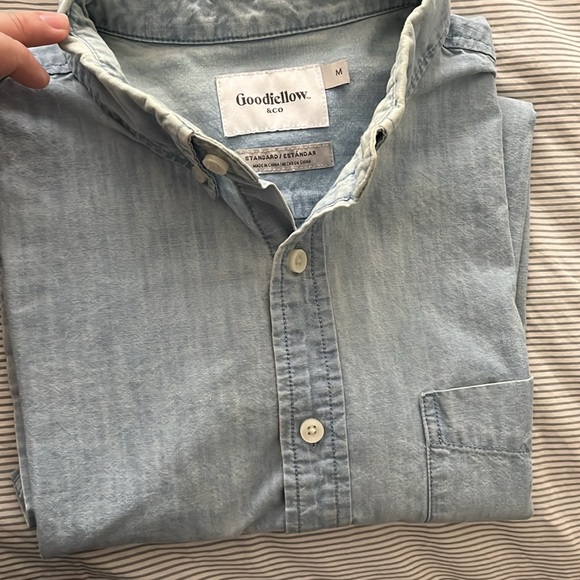 H&M, Target, Express, Banana, Old Navy | Men’s Shrit sleeve Button up shirts - Picture 4 of 10